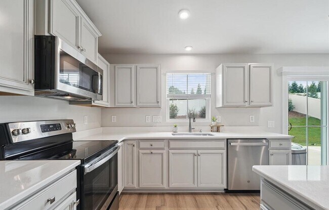 Building Photo - 8792 Kenridge Ln