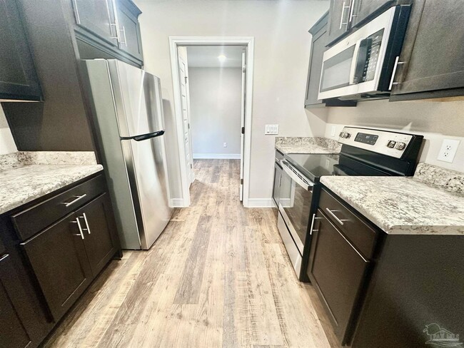 Building Photo - 7797 Ira Dr