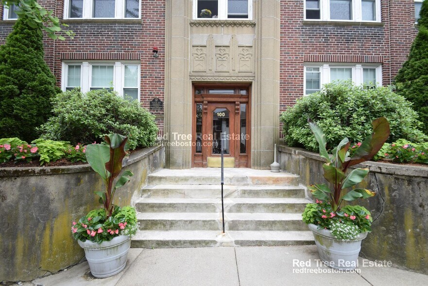 Building Photo - 105 Kilsyth Rd