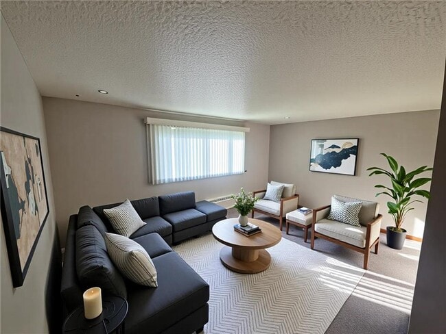 Building Photo - 1918 Greenwood St E