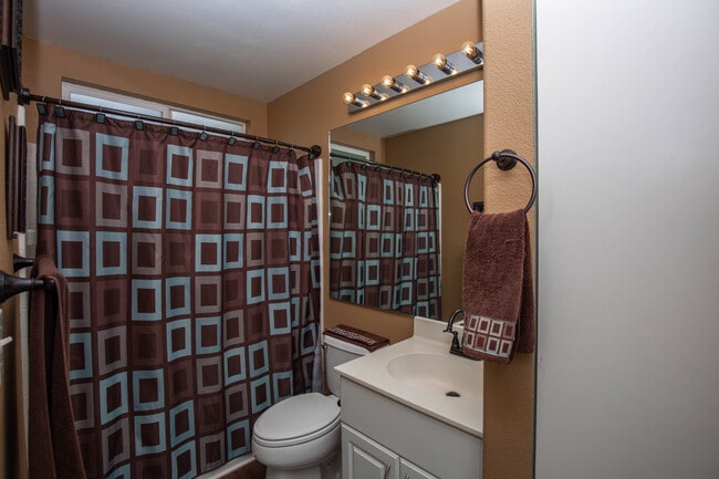 Building Photo - Ocean, Mountains & Sunset Views - 27 PV Panels