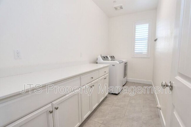 Building Photo - 4988 Amina Fair Way