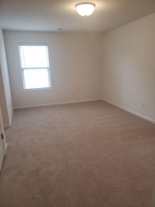 Building Photo - 3465 Vickrey Meadow Dr