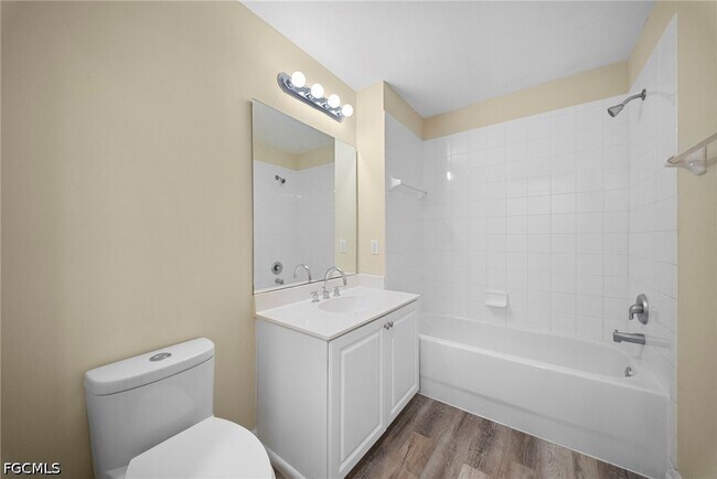 Building Photo - 3940 Pomodoro Cir