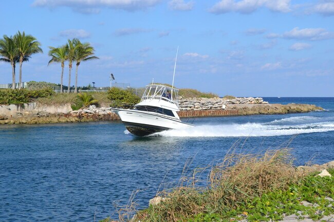 Building Photo - 19230 Fox Landing Dr