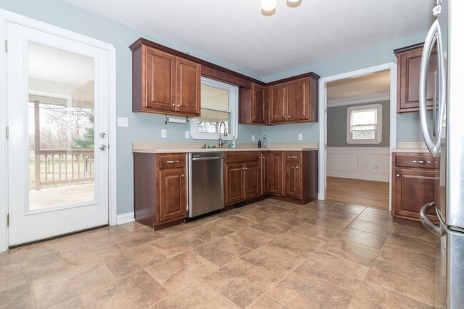 Building Photo - 2588 Hutcherson Ln