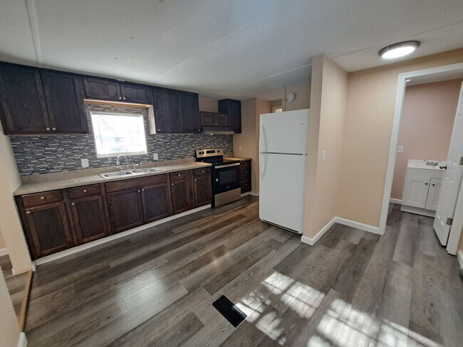 Building Photo - 8561 San Miguel Calzada