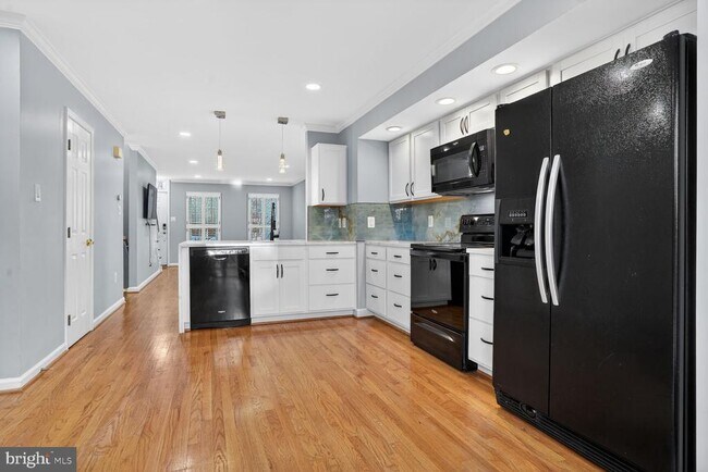 Building Photo - 12859 Mill House Ct