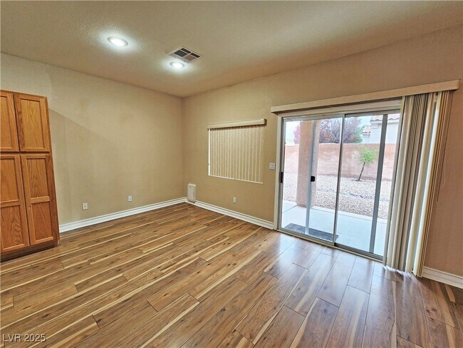 Building Photo - 5561 Carrara Pointe St