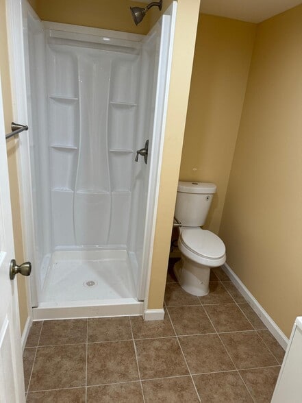 Building Photo - 5 View Ct