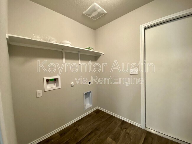 Building Photo - 5708 Shanjia Dr
