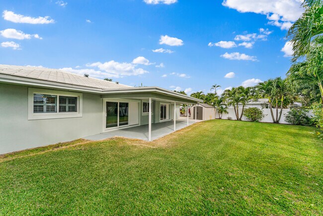 Building Photo - 130 Gulfstream Rd