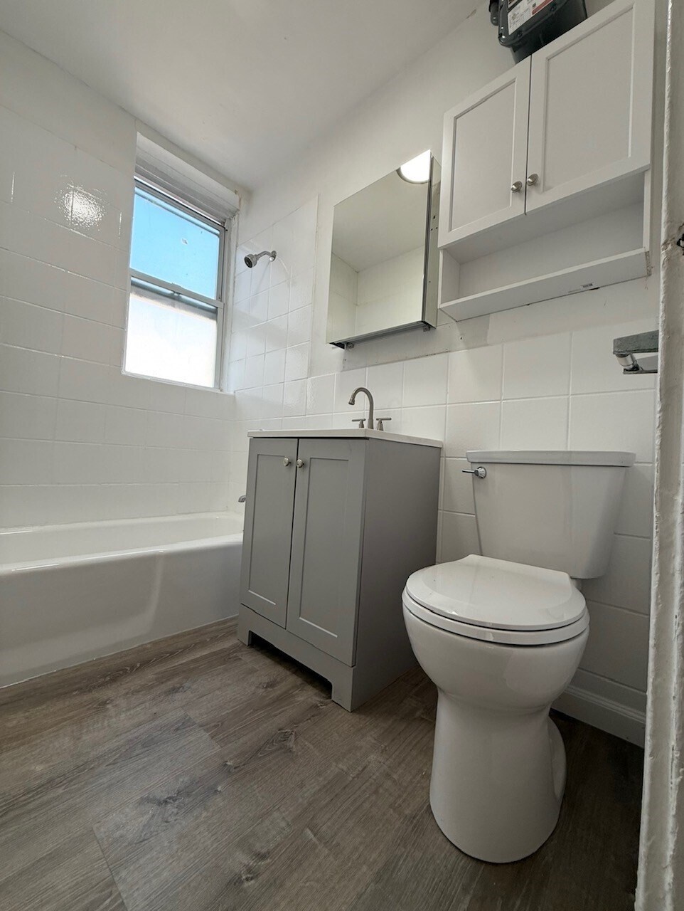 Building Photo - 137 Chiswick Rd