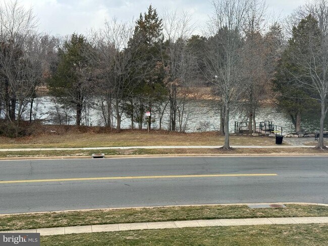 Building Photo - 43511 Evian Ln