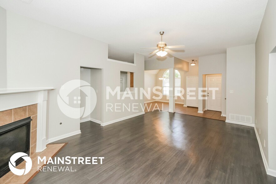 Building Photo - 9135 Tremont Dr