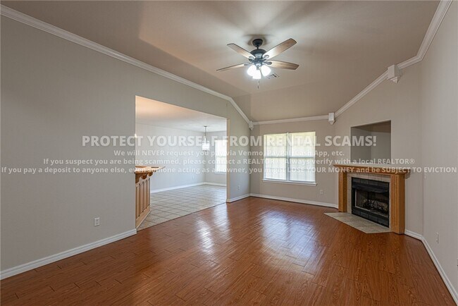 Building Photo - 3806 SW Hansom Loop