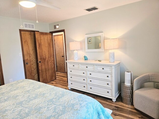 Building Photo - Waterfront 2 Bedroom, 2 Bath Stilt Home with Dock