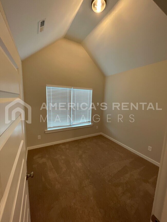 Building Photo - Home for Rent in Cullman, AL!!! Available to View Now!!!