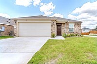 Building Photo - 1245 Vernon Dr