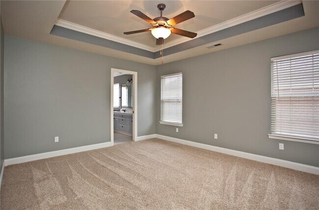 Building Photo - 5304 S 44th St