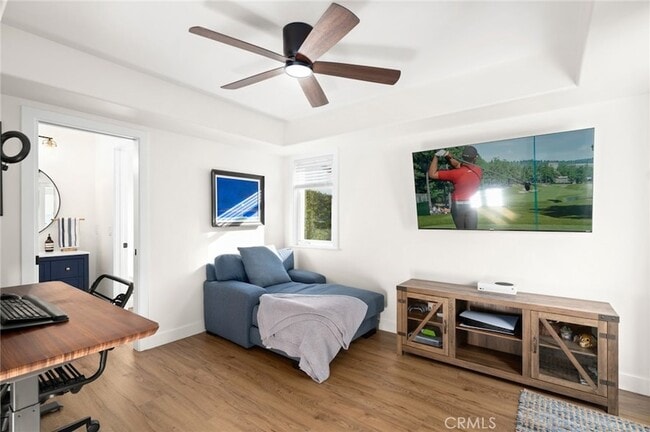 Building Photo - 409 Dahlia Ave