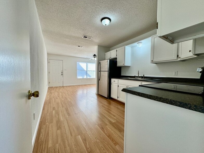 Building Photo - 306 Edmond St