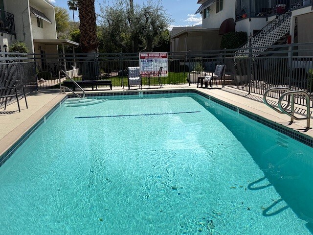 Building Photo - 45421 Sunset Ln