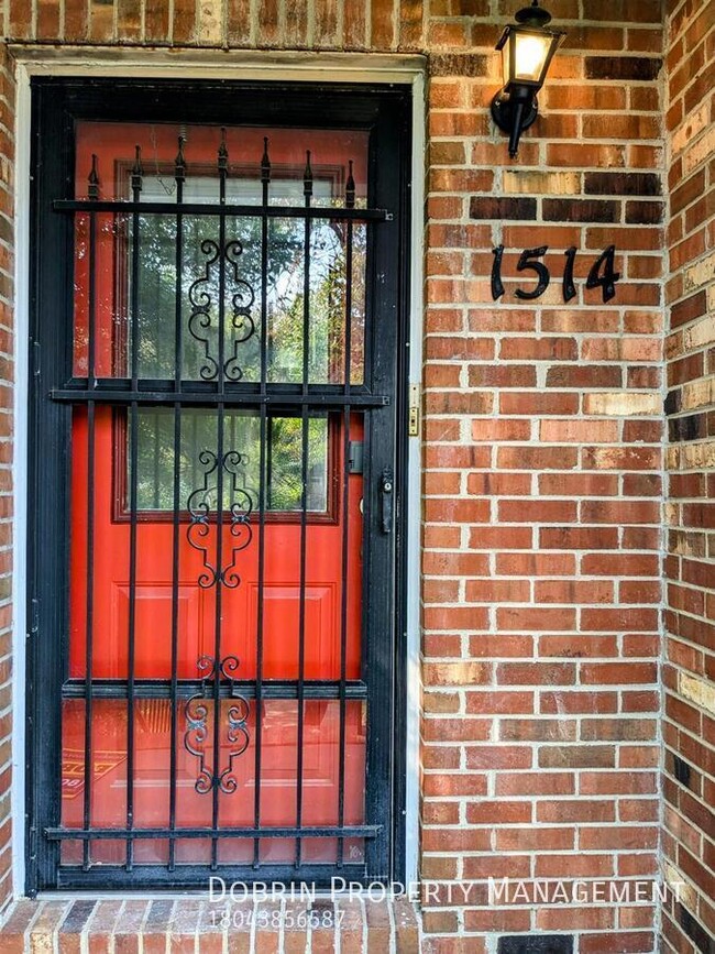 Building Photo - 1514 Lakeview Ave