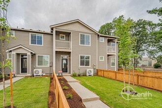 Building Photo - 7020 NE 156th Pl