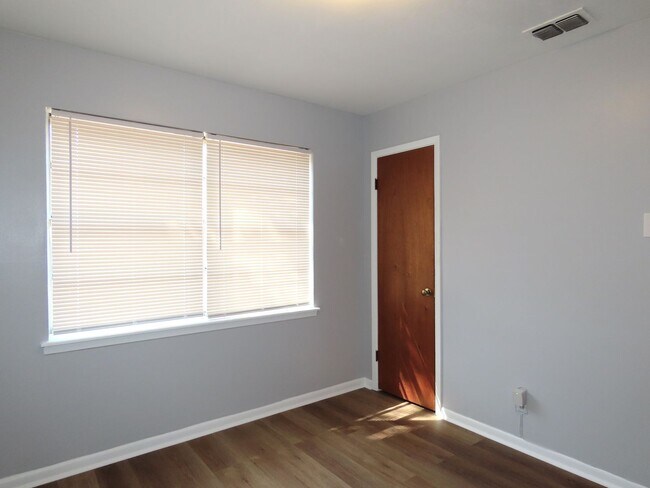 Building Photo - Country Living in Arp! 3 Bedroom, 1 Bath H...