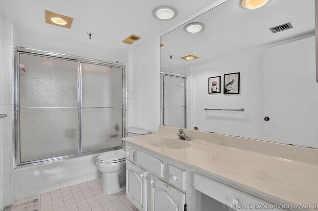 Building Photo - 6895 Willow Wood Dr