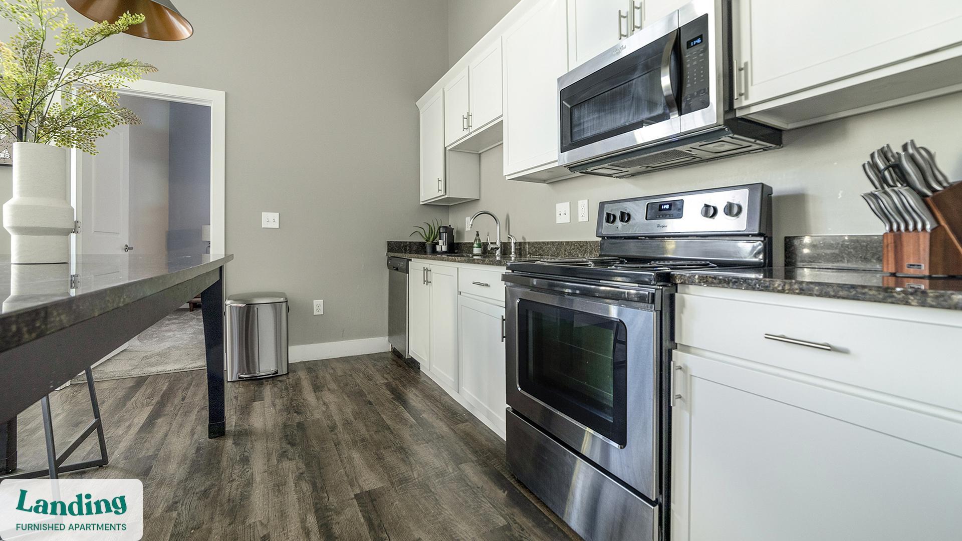 Building Photo - 41 E 9th Ave