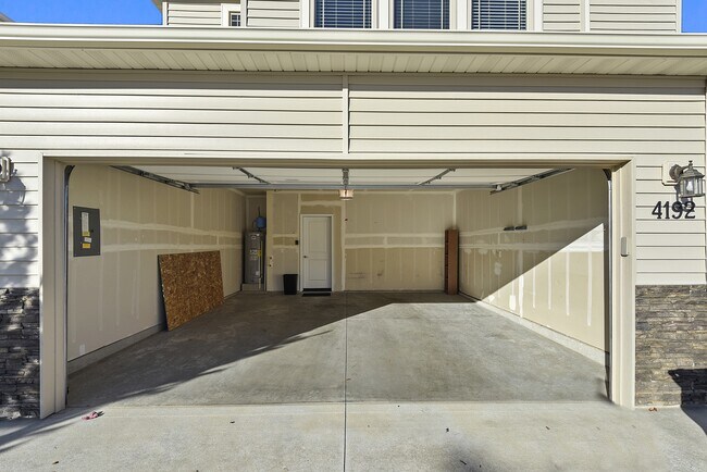 Building Photo - 4192 E Esperanto St