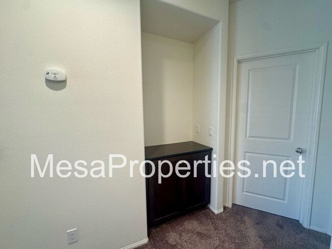 Building Photo - 7462 Solstice Pl