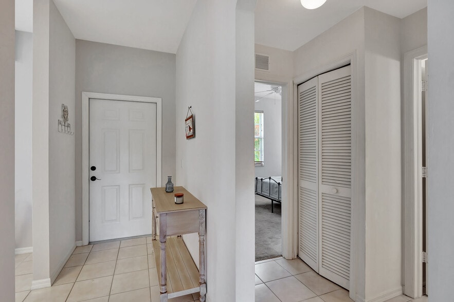 Building Photo - 2845 Cypress Trace Cir