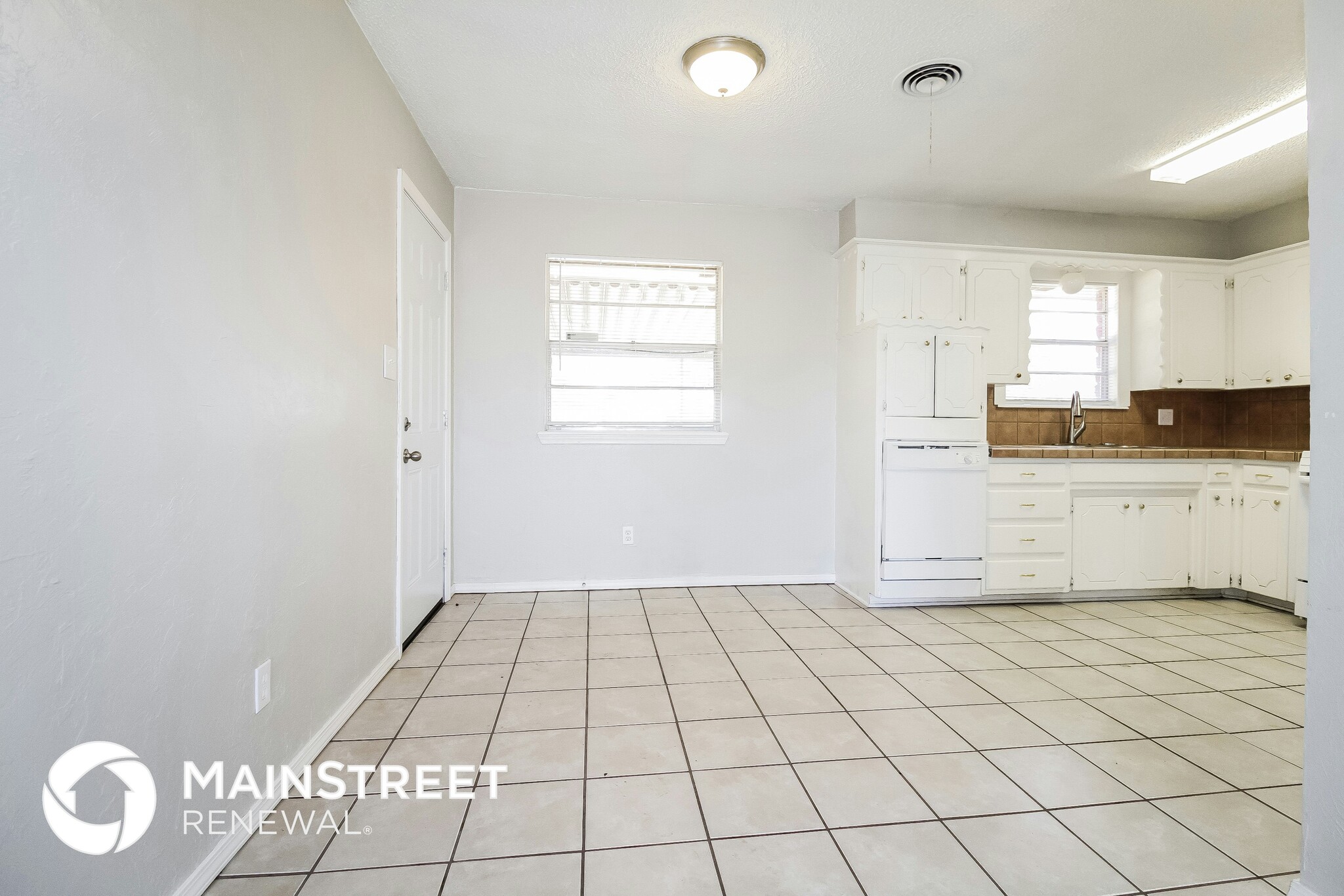 Building Photo - 808 Lotus Ave