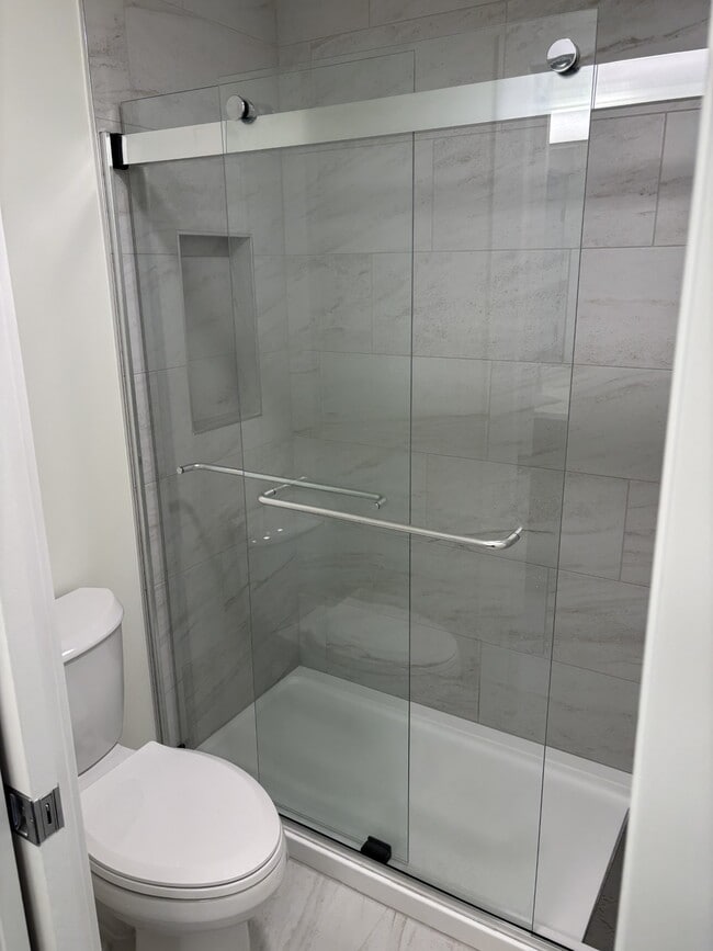 Building Photo - 156 Alpine Ln