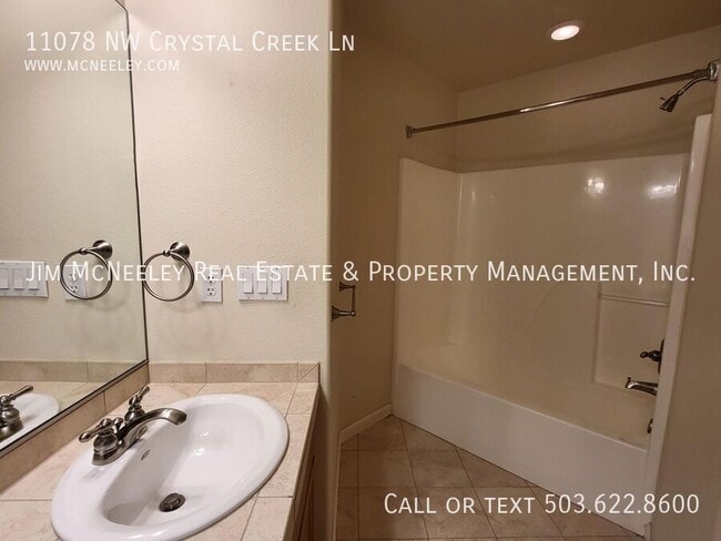 Building Photo - 11078 NW Crystal Creek Ln