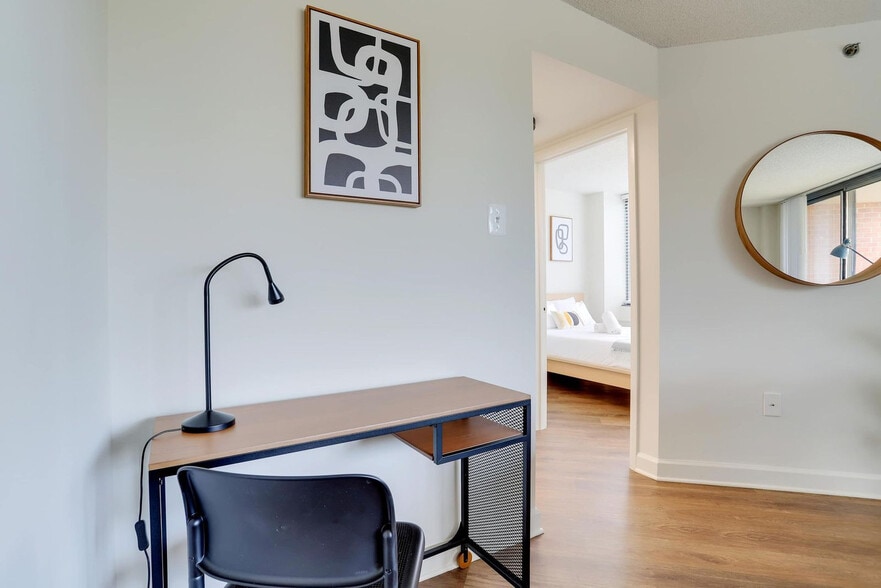 Building Photo - 801 15th St S