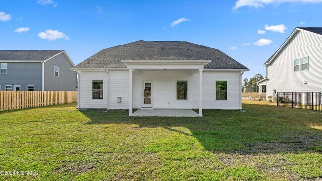 Building Photo - 405 Gooseneck Ln