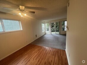 Building Photo - 14th Ave S - 2bed/1bath - Beacon Hill - Re...