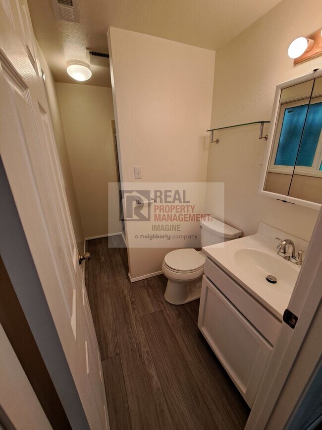 Building Photo - Newly Updated 3 Beds, 2 Bath Home on Quiet Street