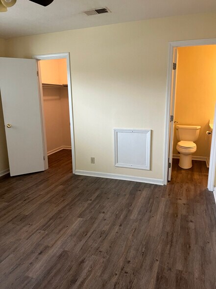 Building Photo - 4113 Shipyard Walk