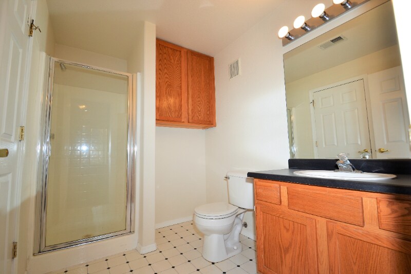 Building Photo - 3715 Strawberry Field Grove