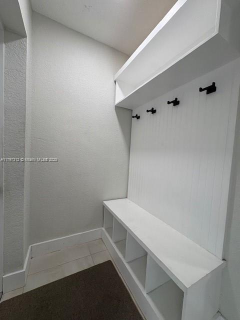 Building Photo - 1281 W 62nd St