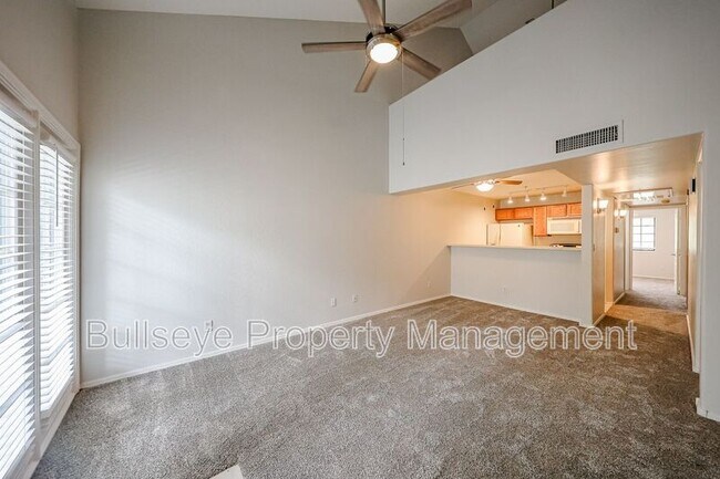 Building Photo - 3716 E University Dr