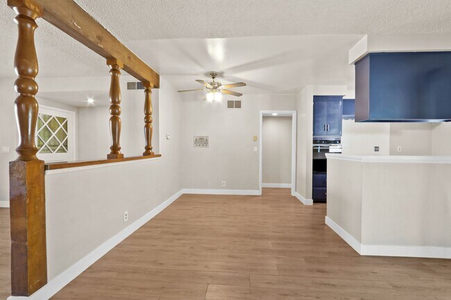 Building Photo - 10925 Newcomb Ave
