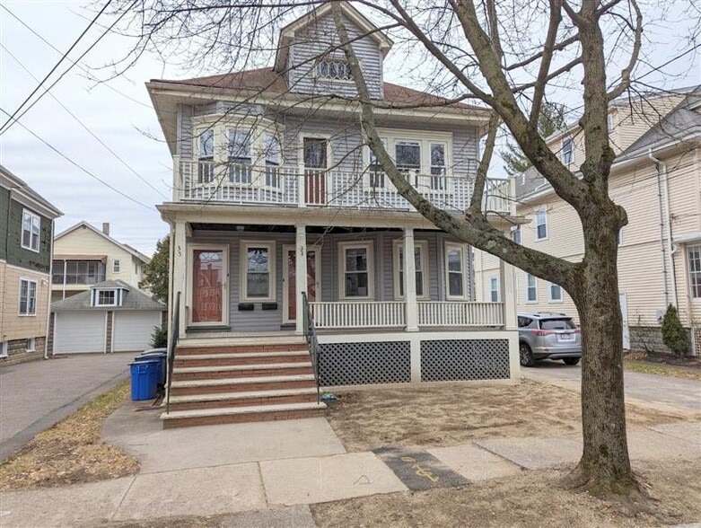 Building Photo - 35 Trowbridge St