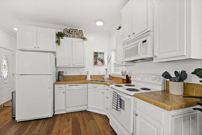 Building Photo - 47 San Marco Ave