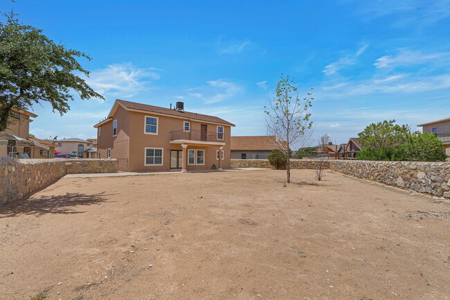 Building Photo - 14180 Robert Ituarte Dr